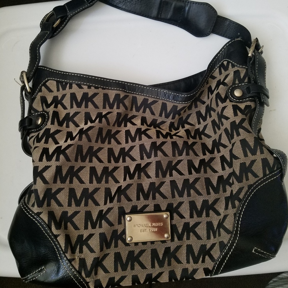 Authentic Michael Kors Handbag